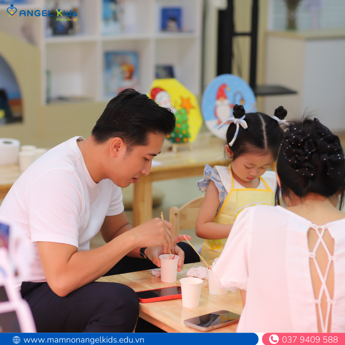 Làm Thế Nào Để Xây Dựng Sự Gắn Kết Vững Chắc Giữa Cha Mẹ Và Con Cái?